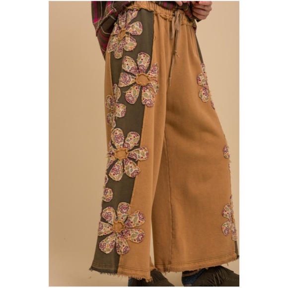 Bluevelvet Rust Floral Patchwork Raw hem Wide Leg Cotton Lounge Pants - Picture 5 of 6